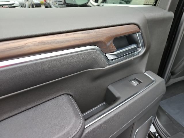 2026 GMC Sierra 1500 SLT - Photo 21