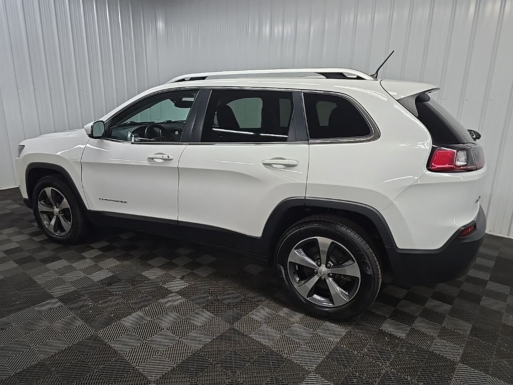 Used 2020 White Jeep Limited image 4