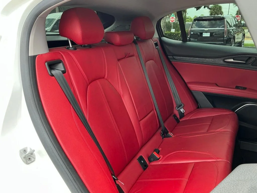 Used 2019 White Alfa Romeo Base image 21