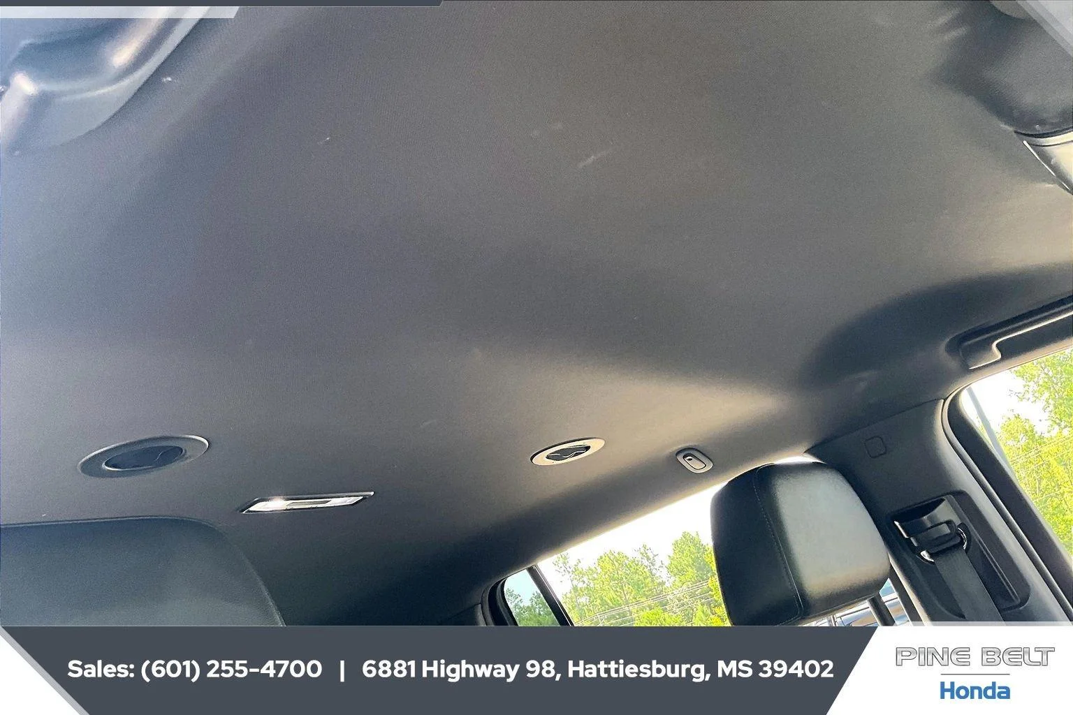 Used 2021 Black Chevrolet Z71 image 16