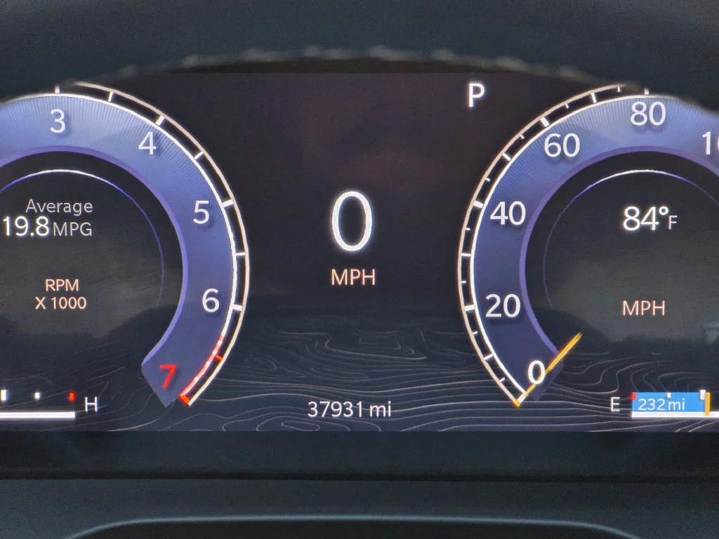 Used 2024 White Jeep Altitude image 33