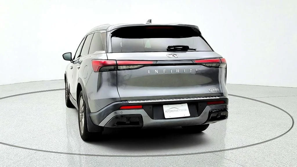 Used 2023 Graphite Shadow INFINITI LUXE FWD image 6