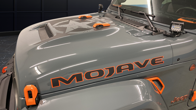 Certified Used 2025 Anvil Clearcoat Jeep Mojave image 44