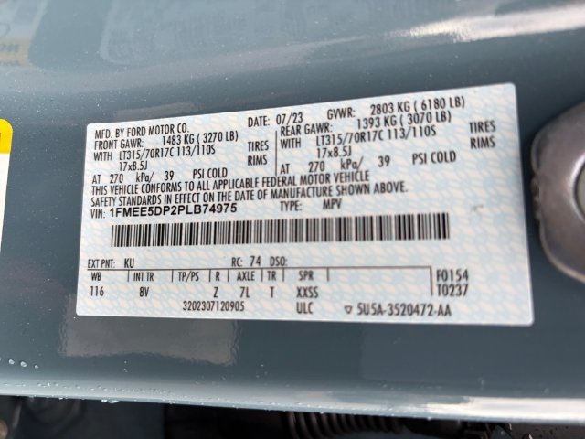 Used 2023 Green Ford  image 25