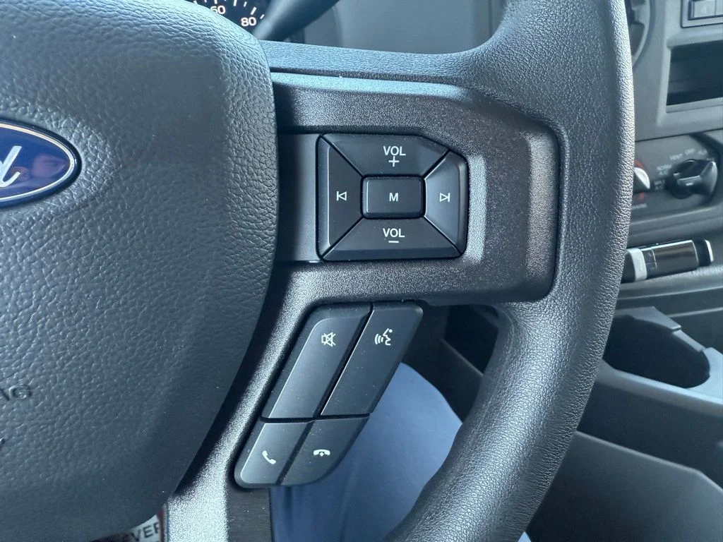 New 2026 Oxford White Ford E-350 SRW image 16