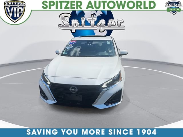 Used 2023 White Nissan 2.5 SV image 3
