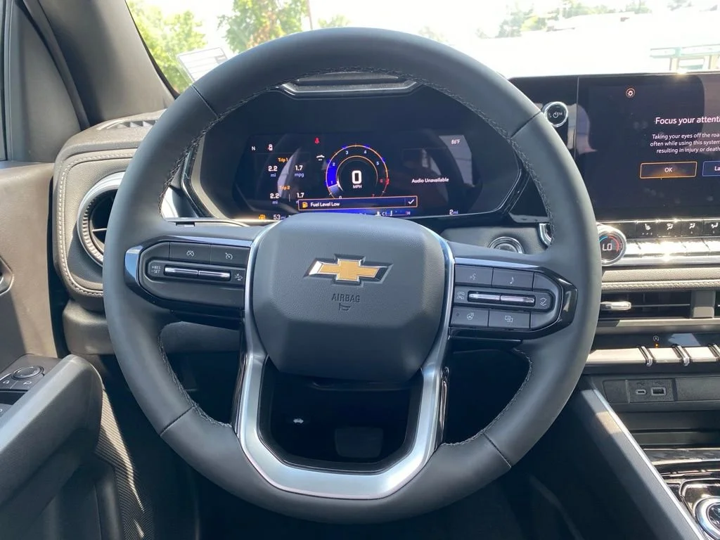 2025 Chevrolet Colorado LT - Photo 11