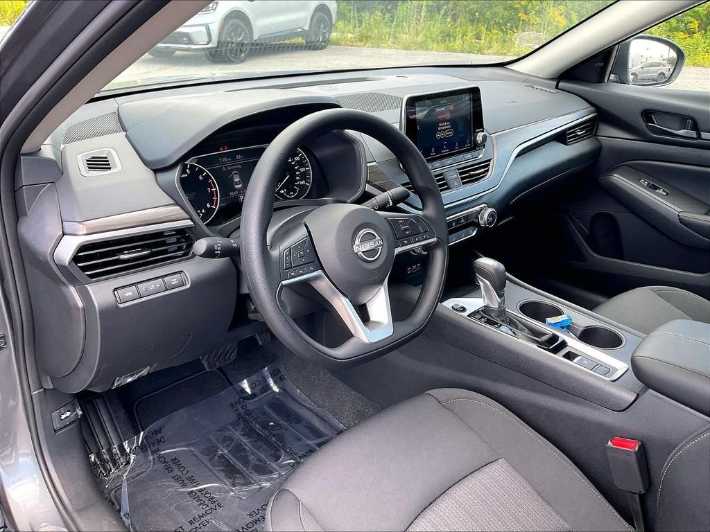 New 2026 Gun Metallic Nissan SV image 9