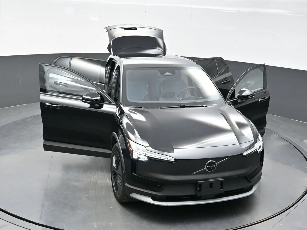 New 2026 Onyx Black Volvo Twin Motor Cross Country Ultra image 41