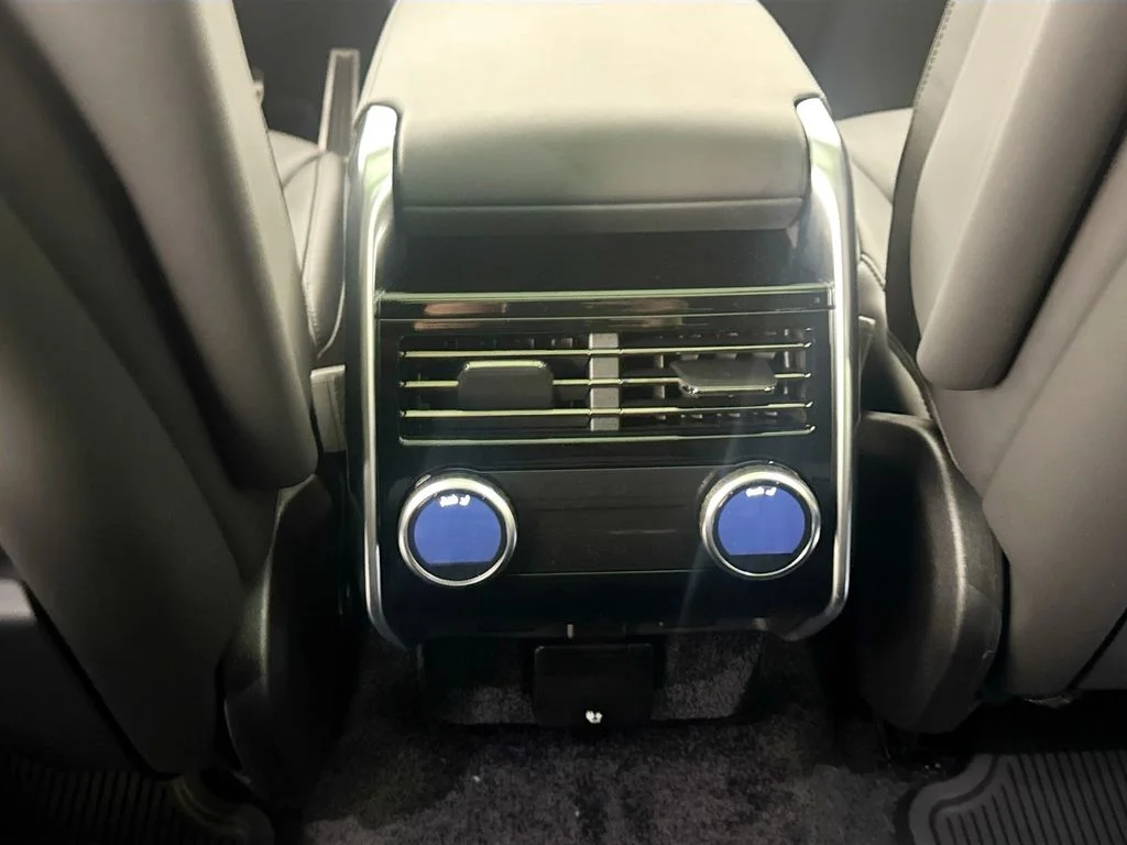 New 2026 Fuji White Land Rover SE image 26
