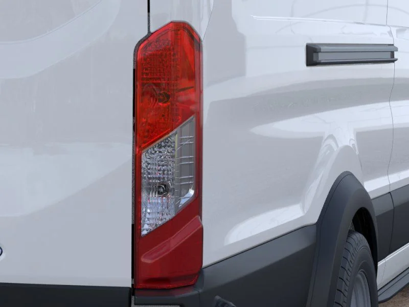 New 2026 Oxford White Ford Base image 21
