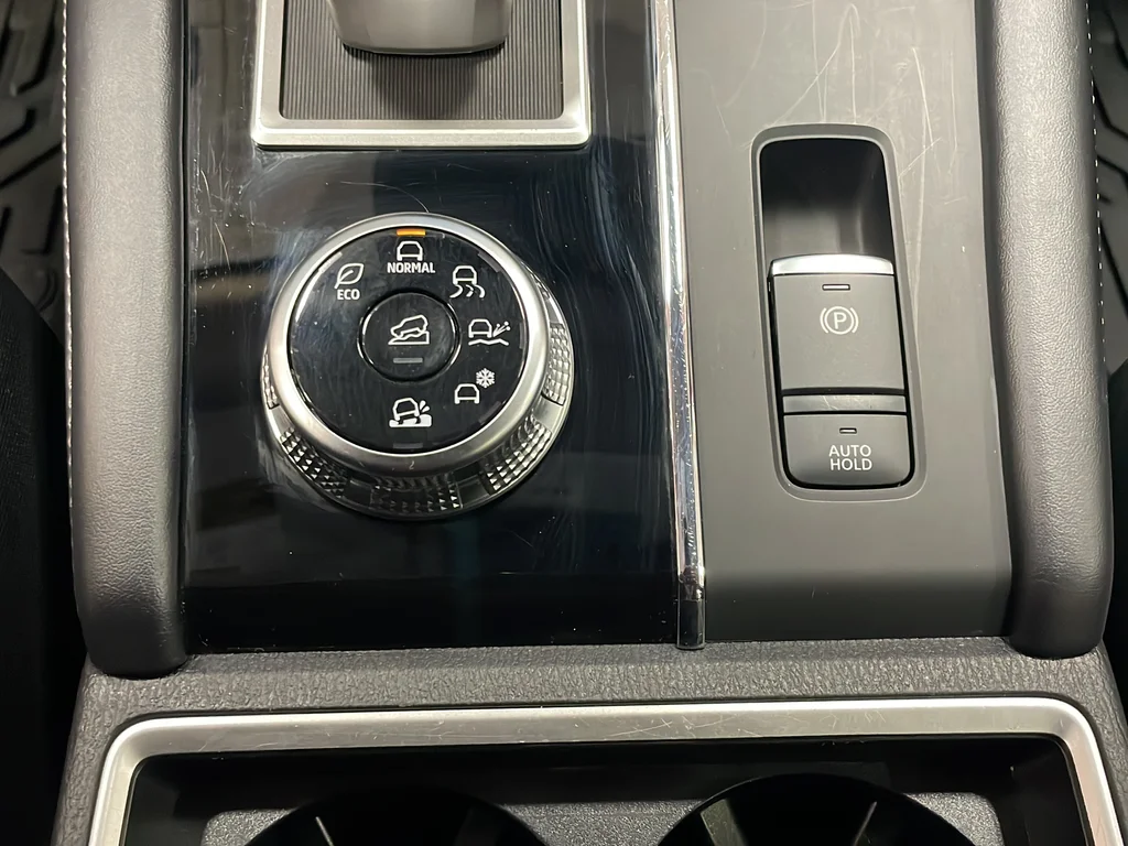 Used 2024 Red Mitsubishi SE image 30