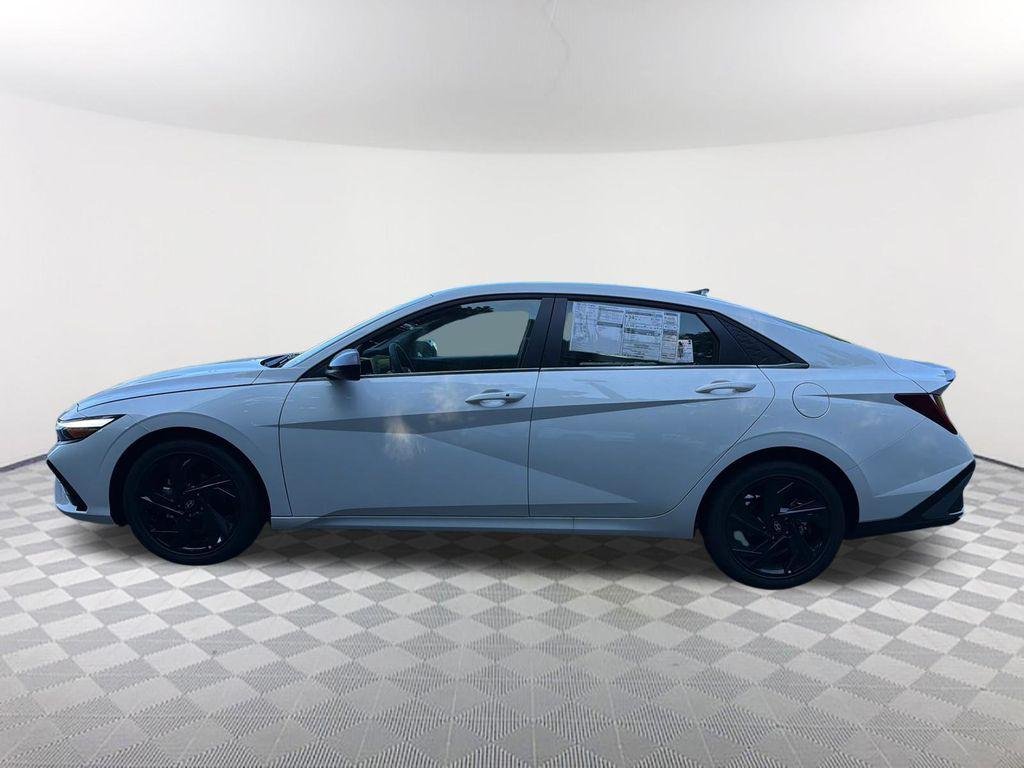 New 2026 White Hyundai SEL Sport image 8