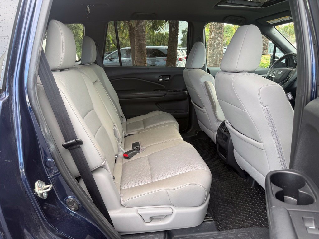 Used 2019 Blue Honda EX-L image 13