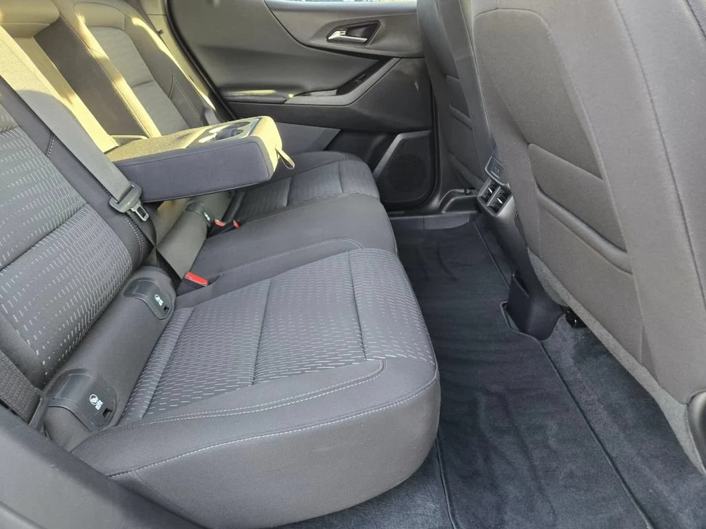 Used 2026 Summit White Chevrolet LT image 14