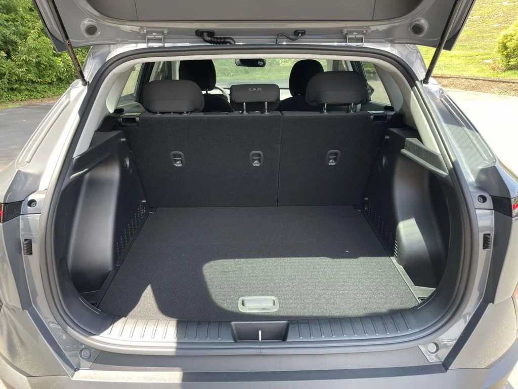 New 2026 Gray Hyundai SE image 8