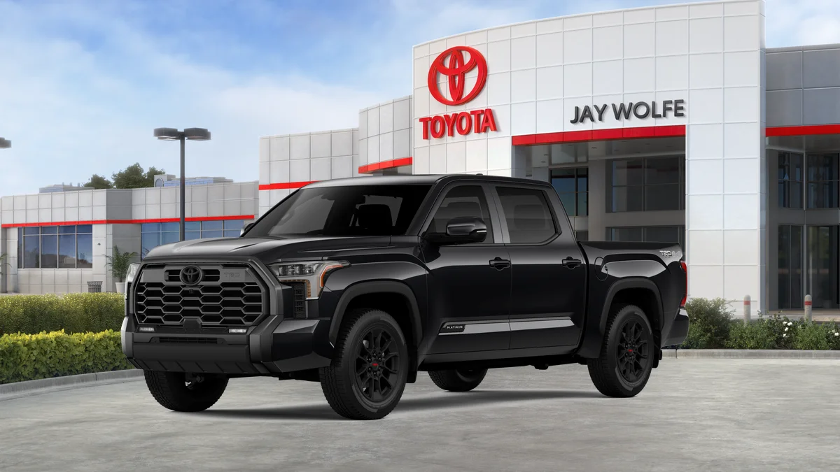 2025 Toyota Tundra Platinum 3.4L 4WD CrewMax 5.5' Bed's photo