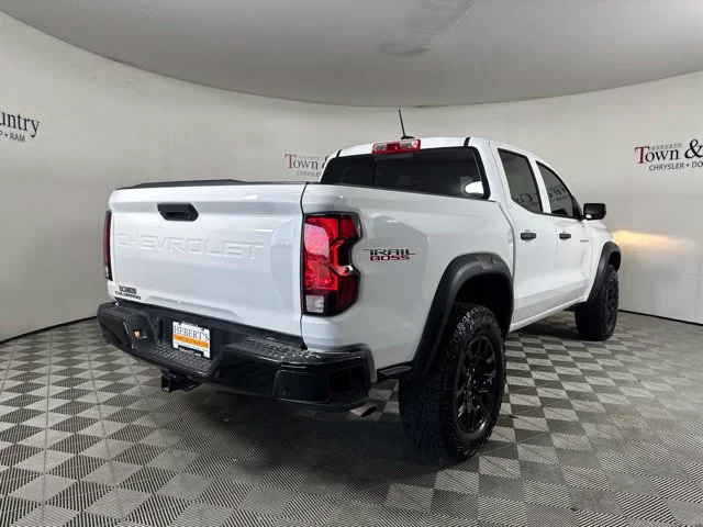 Used 2025 White Chevrolet Trail Boss image 7