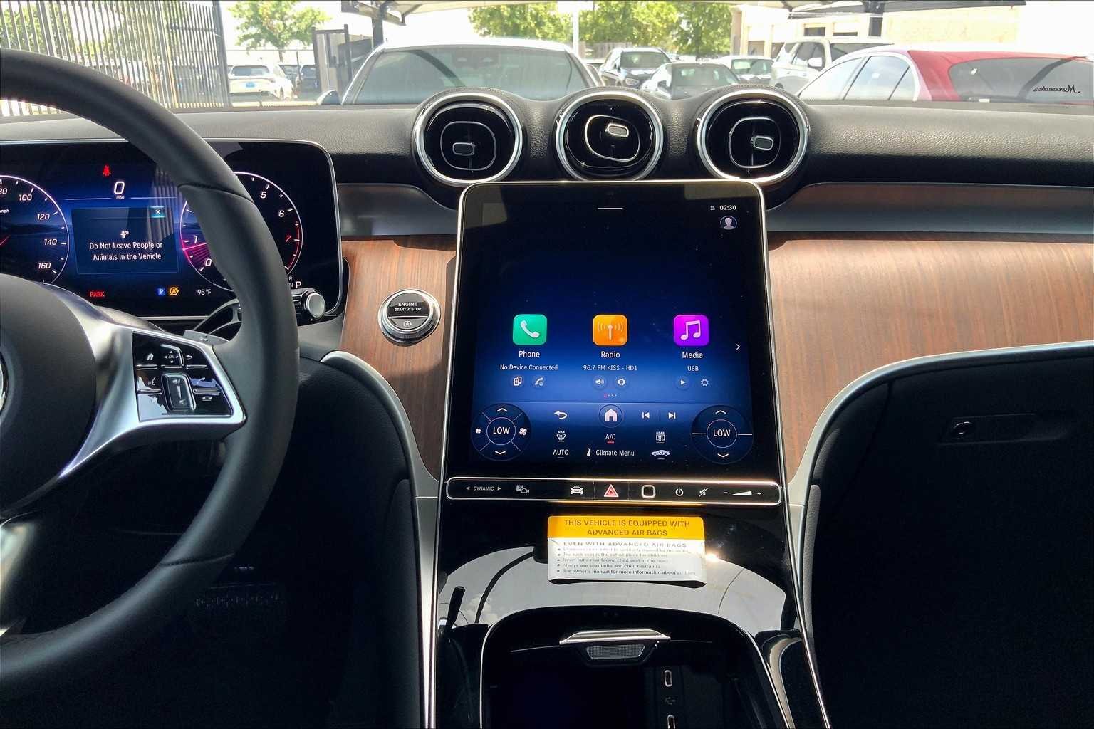 2025 Mercedes-Benz GLC Base - Photo 9