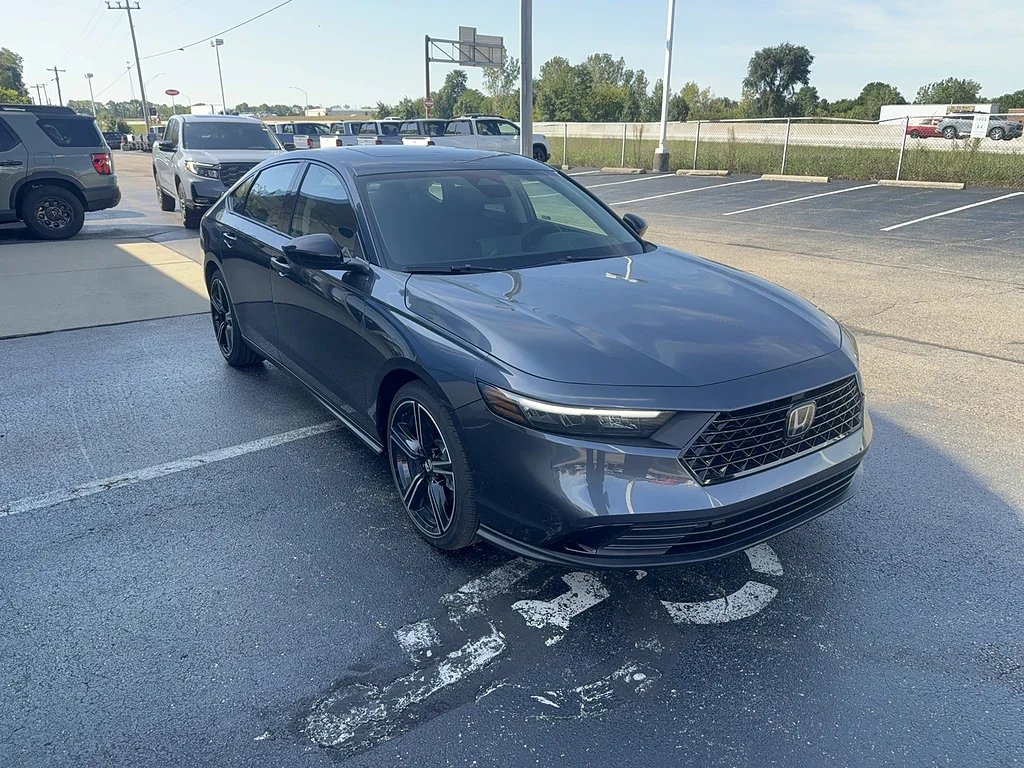 New 2026 Meteorite Gray Metallic Honda SE image 3