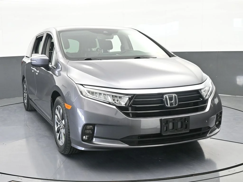 Used 2024 Gray / Black Honda EX-L image 8