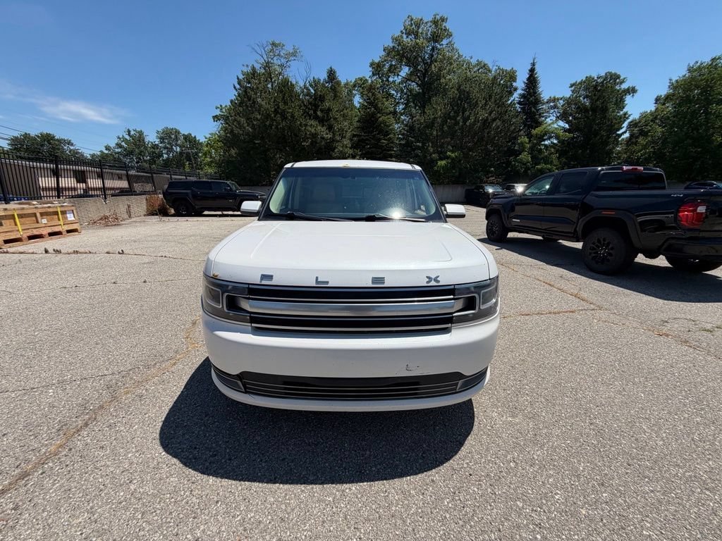 Used 2014 White Ford Limited image 3
