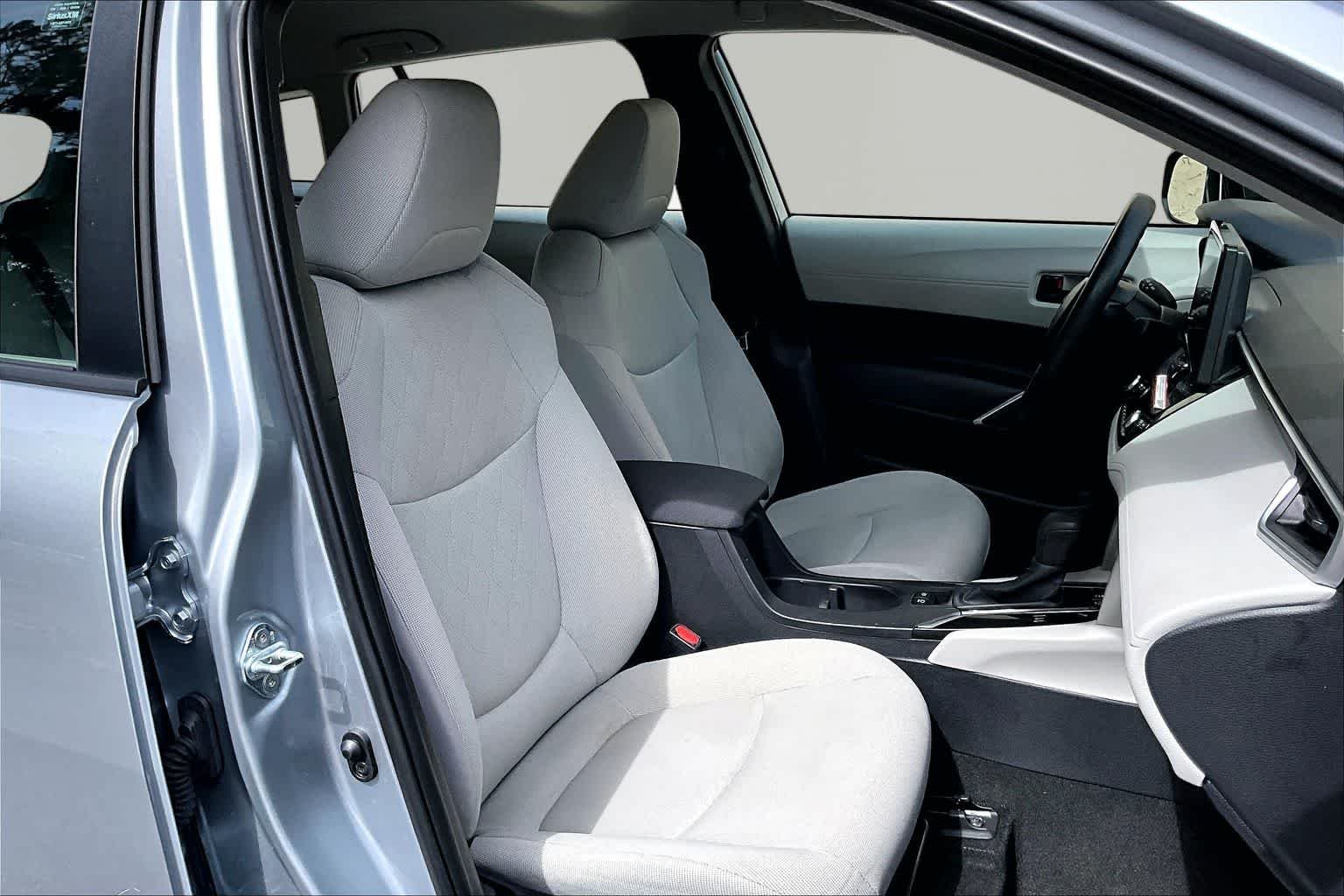 Used 2024 Sonic Silver Toyota L image 9