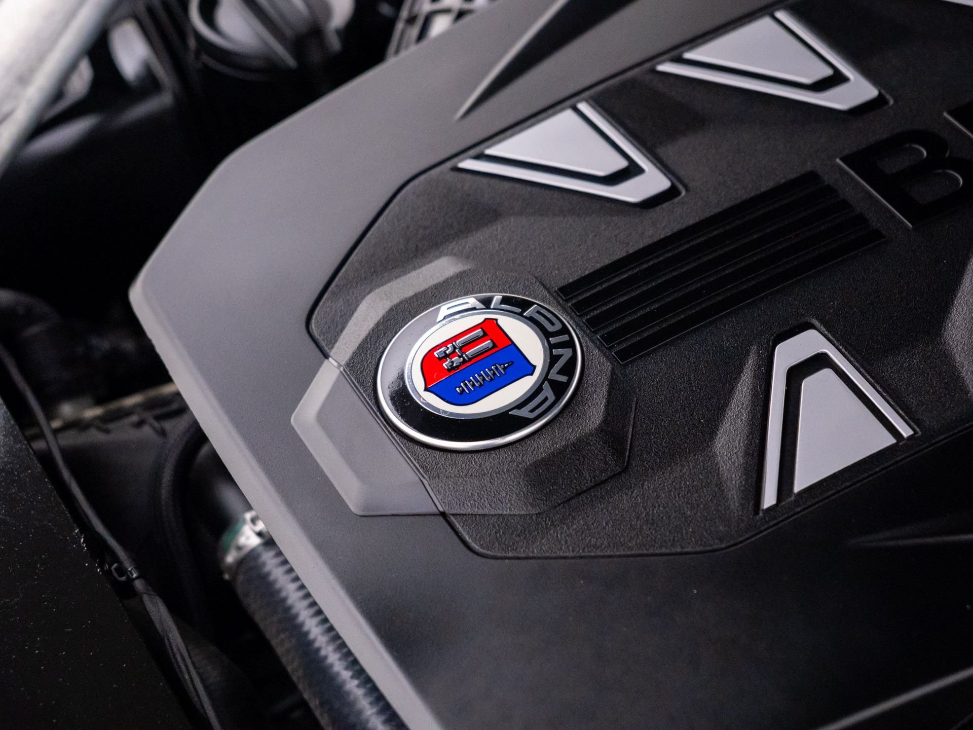 Used 2024 ALPINA Blue Metallic BMW ALPINA XB7 image 38