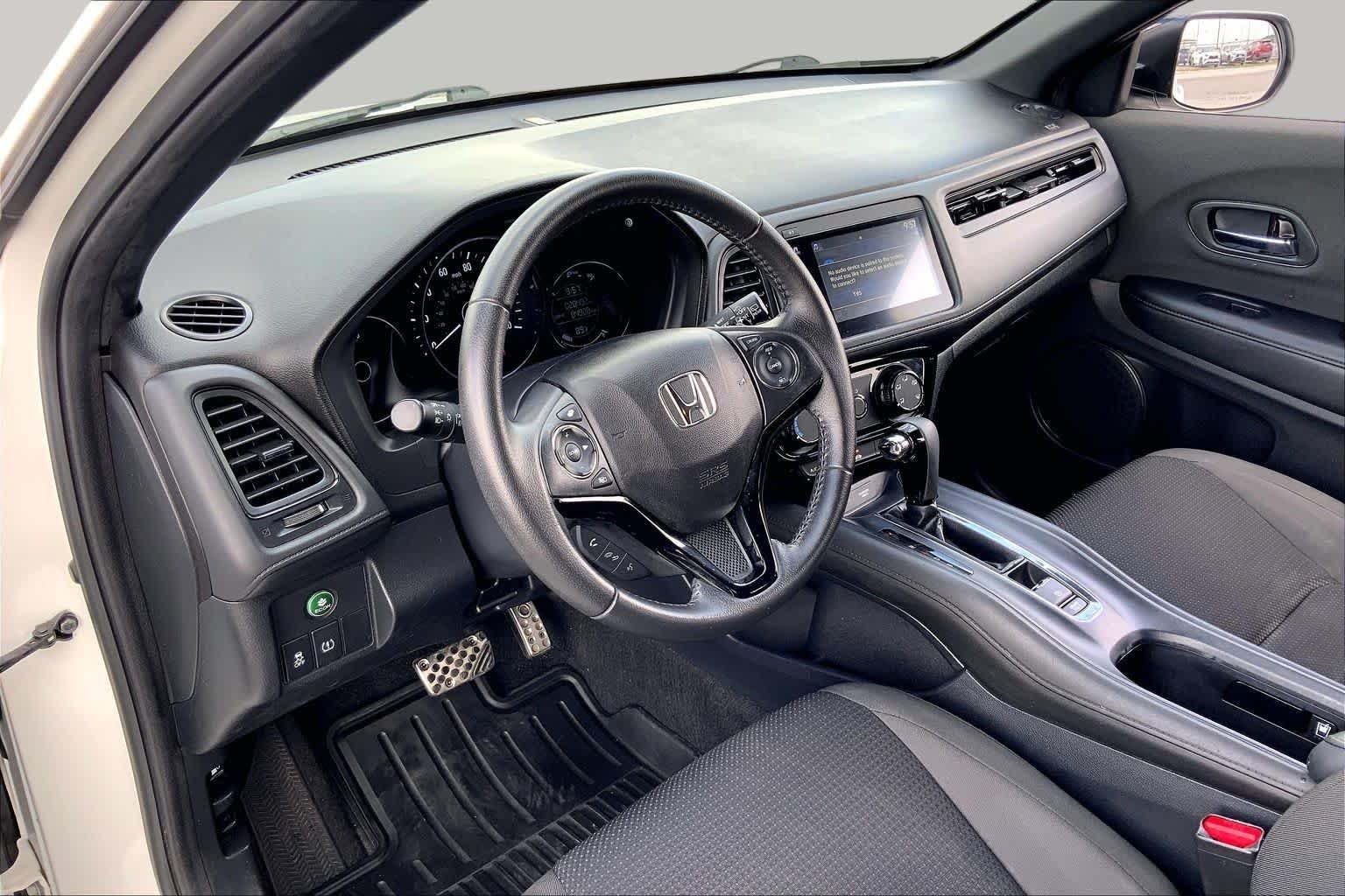Used 2022 Platinum White Pearl Honda Sport image 17