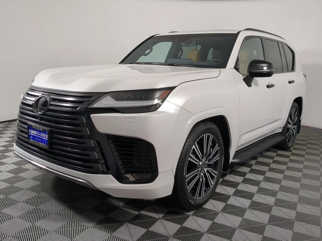 Used 2023 White Lexus Luxury image 4
