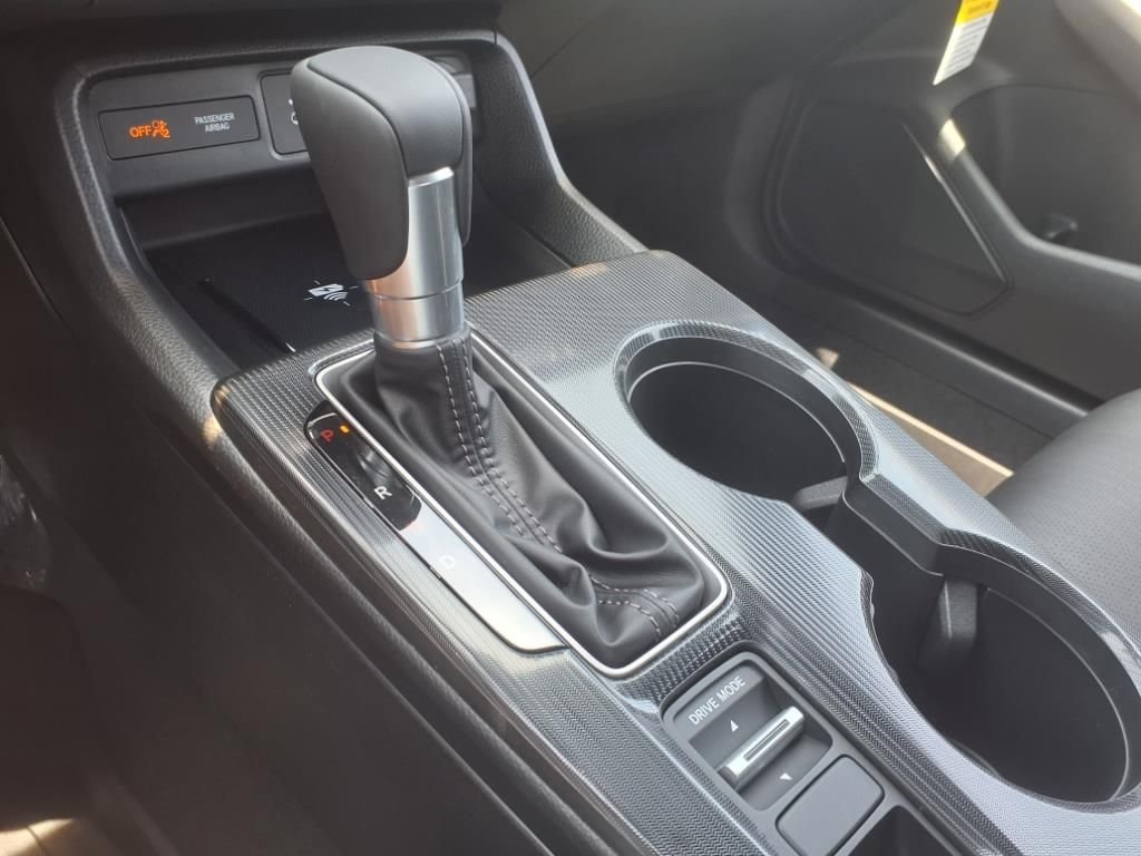 2025 Honda Civic Sport Touring - Photo 23