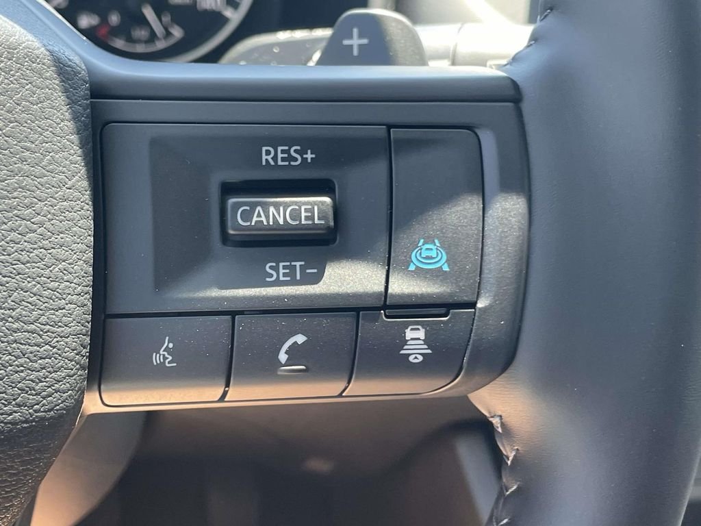 New 2026 Everest White Pearl TriCoat Nissan Dark Armor™ image 21