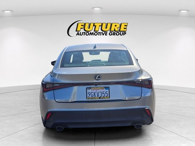 Used 2023 Silver Lexus 300 image 5
