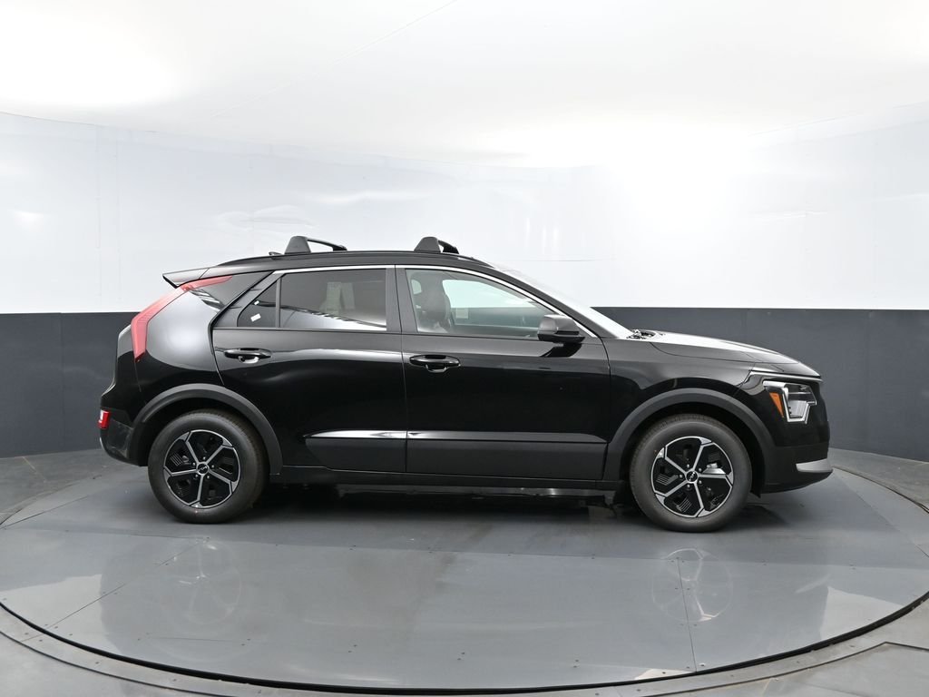 New 2026 Aurora Black Pearl Kia LX image 4