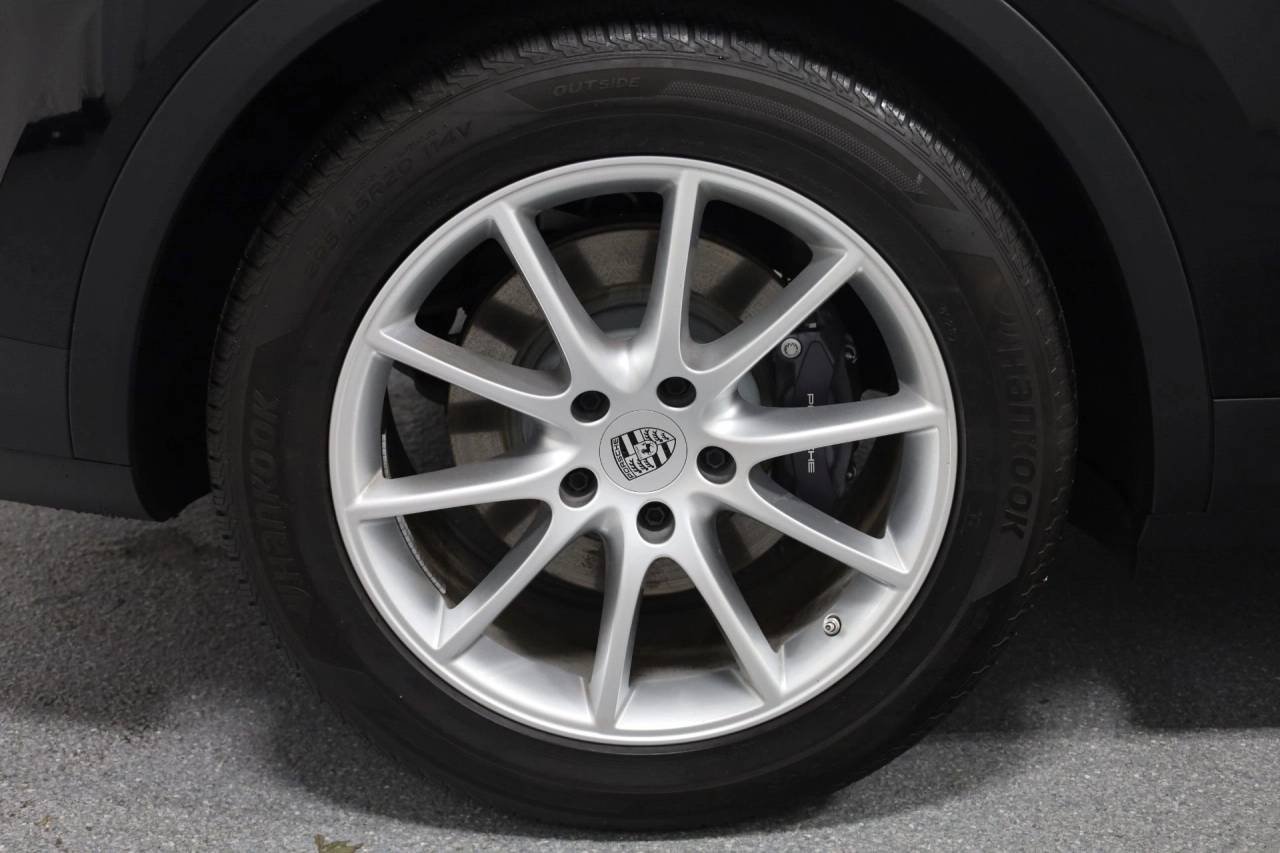 Certified Used 2024 Black Porsche (MY24) image 33