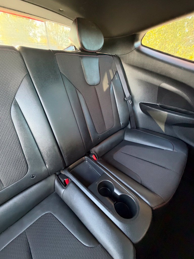 Used 2019 Chalk White Hyundai Turbo image 26