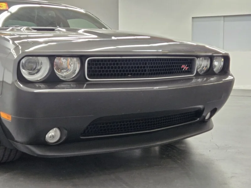 Used 2013 Granite Crystal Metallic Dodge R/T Classic image 5