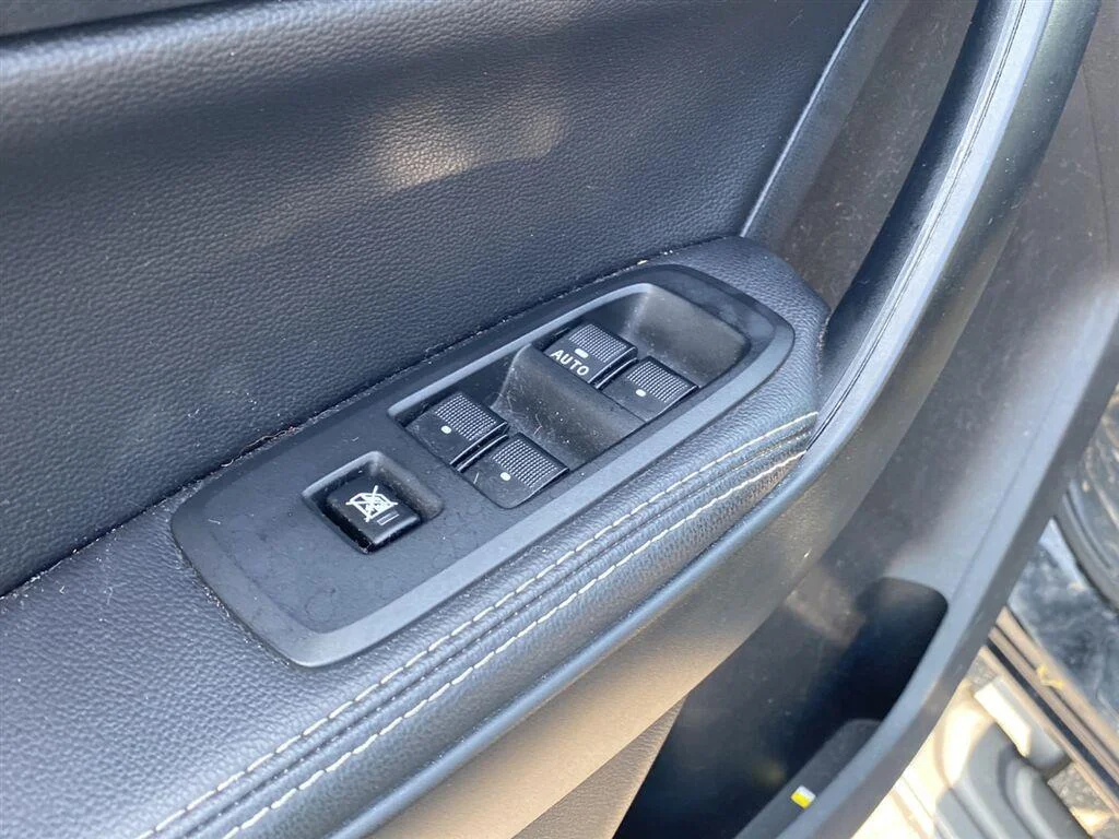 Used 2020 Shadow Black Ford LARIAT image 15