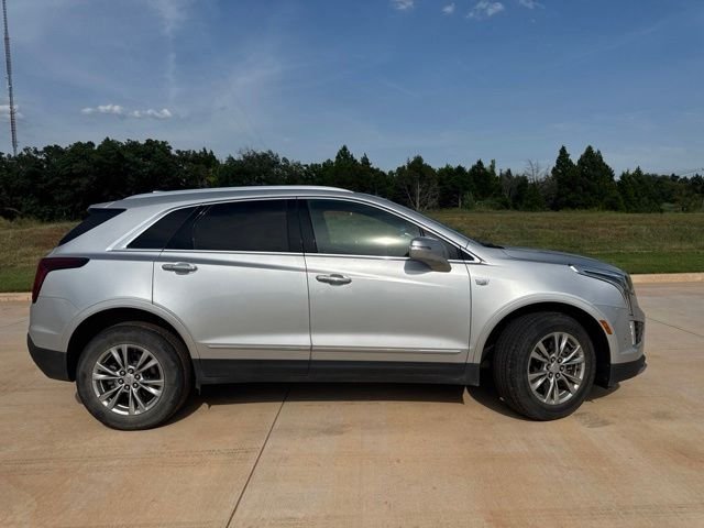 Used 2020 Silver Cadillac Premium Luxury image 4