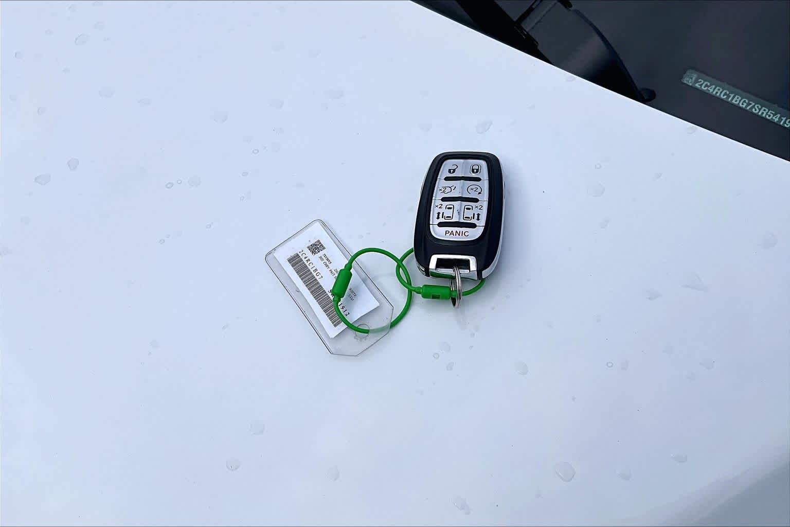 Used 2025 Bright White Clearcoat Chrysler Select image 15