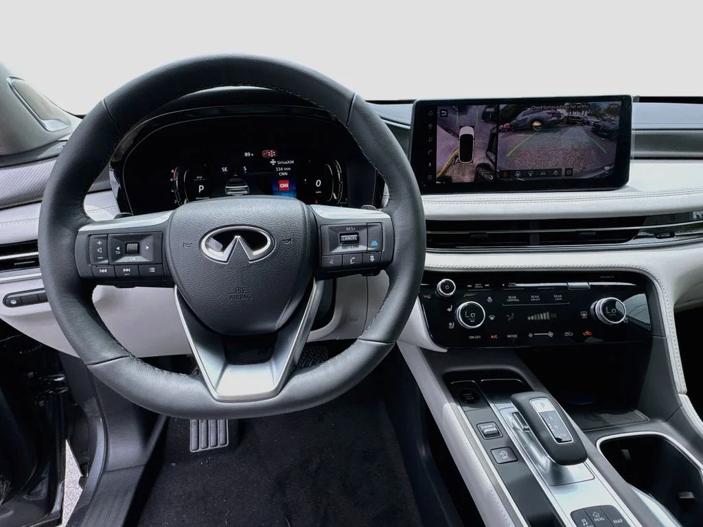 New 2027 GRAPHITE SHADOW INFINITI Luxe FWD image 11