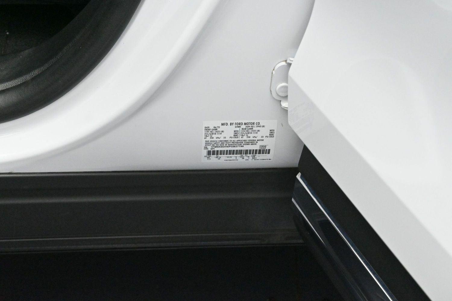 Used 2023 Oxford White Ford XLT image 40