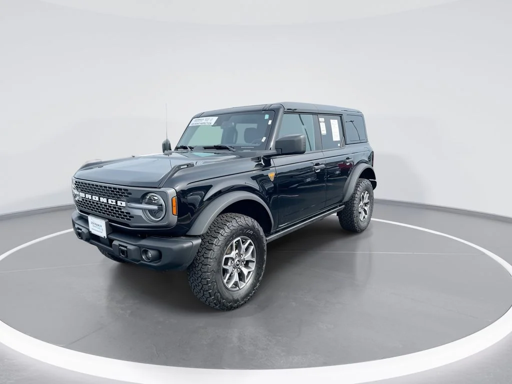 Used 2025 Black Ford Badlands image 4