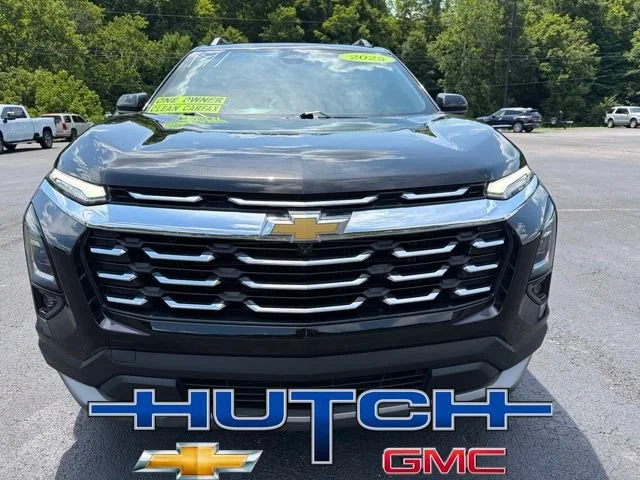 Used 2025 Mosaic Black Metallic Chevrolet LT image 6