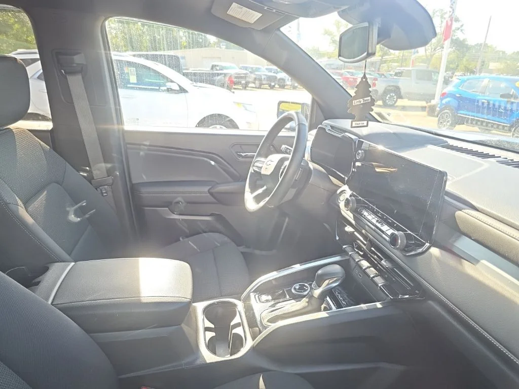 Used 2024 Blue Chevrolet LT image 6
