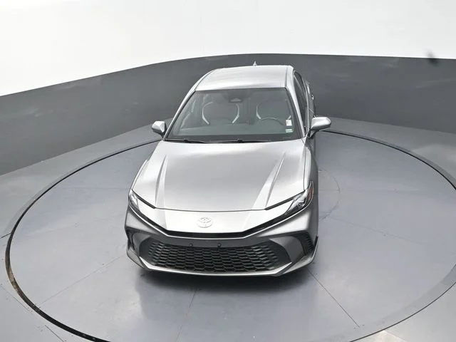 Used 2025  Toyota SE image 23