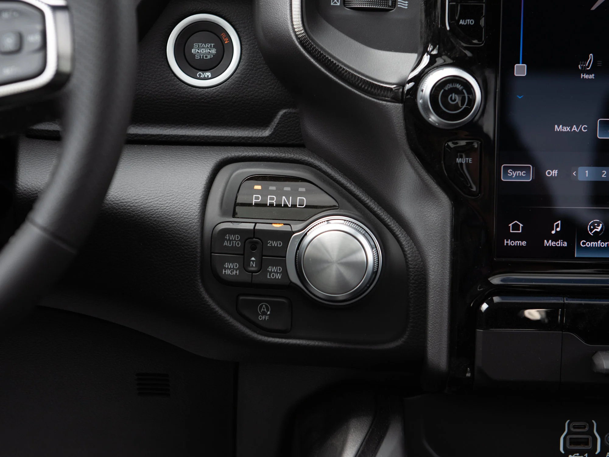 New 2026 Black RAM Sport* image 15