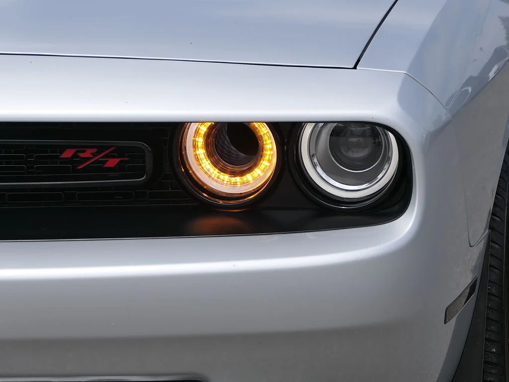 Used 2022 Triple Nickel Clear Coat Dodge R/T image 9