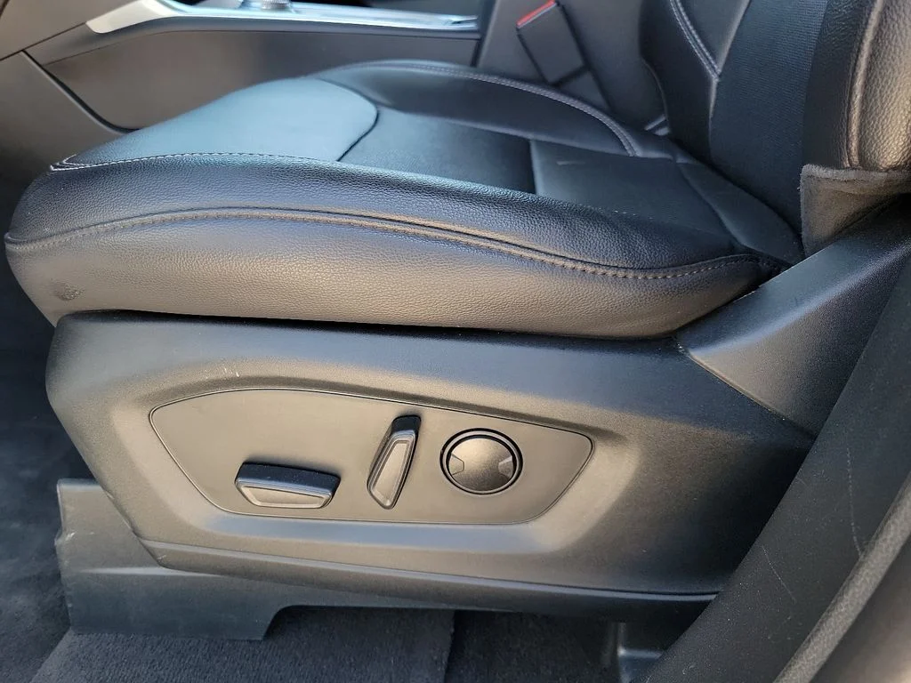 Used 2023 Black Ford Limited image 20