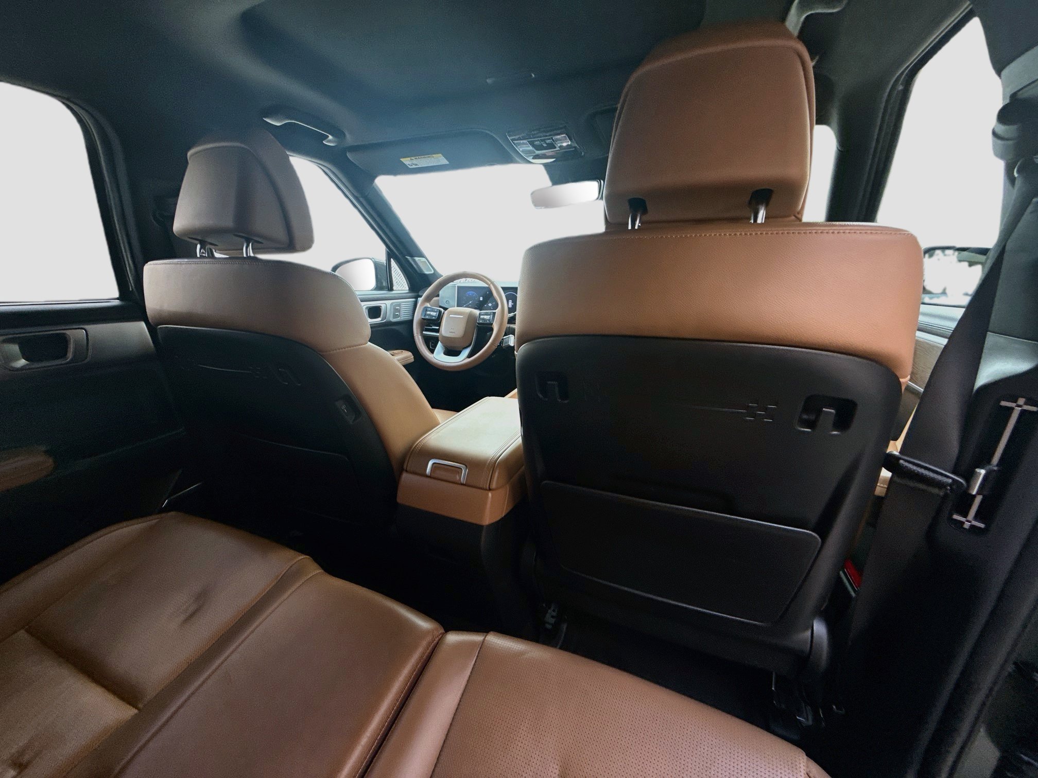 Used 2024 Rockwood Green Hyundai Limited image 25